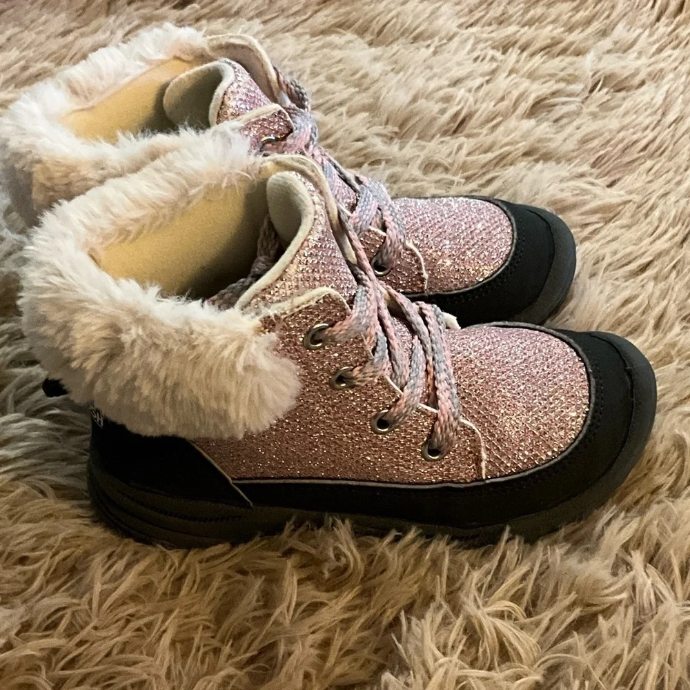 OshKosh B'gosh Glittery Pink and Black Boots